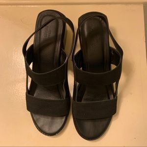 Urban Outfitters Sandals